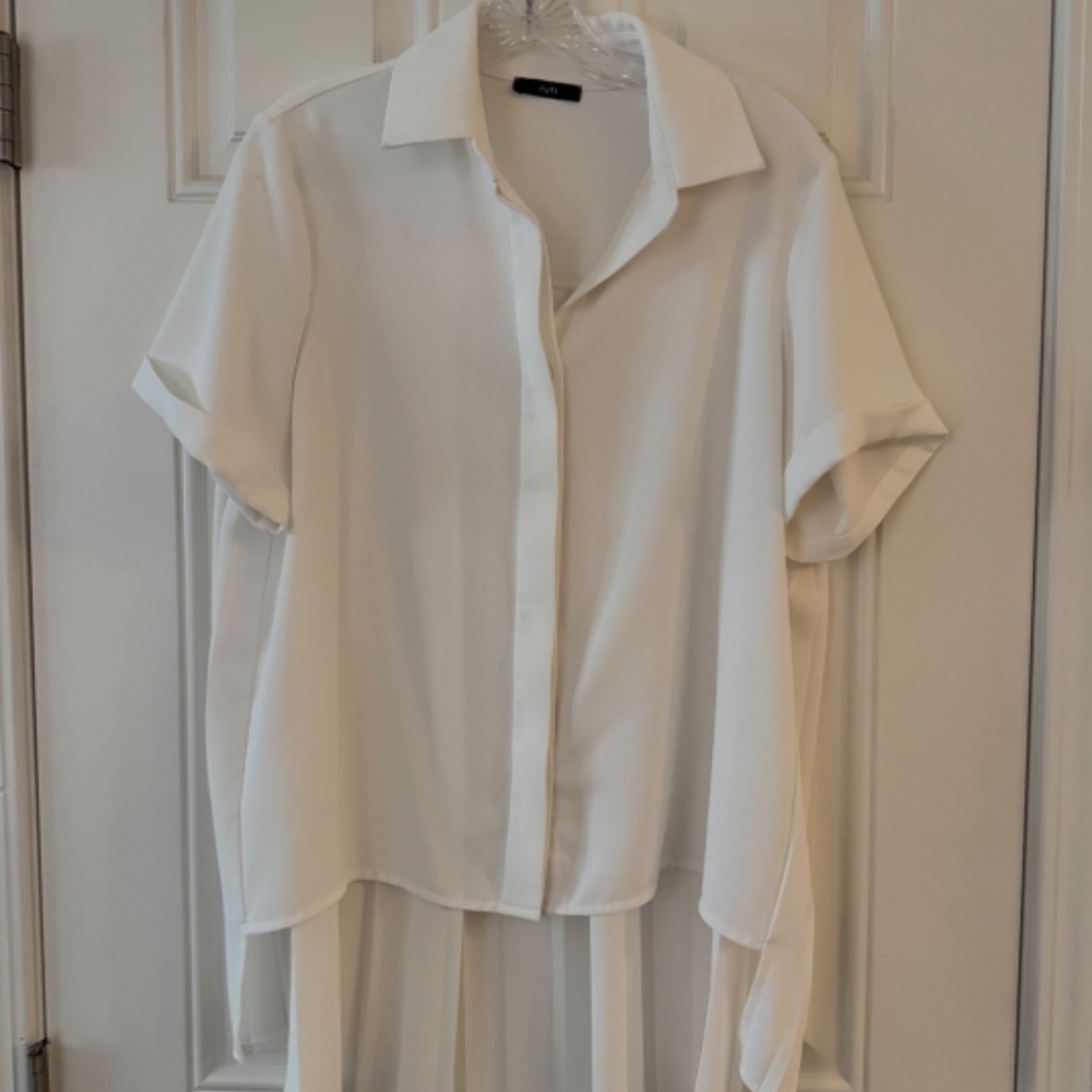 RUTI Look in the Back ivory blouse